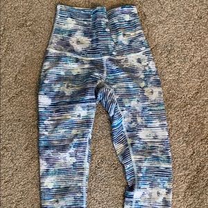 Lululemon capri leggings